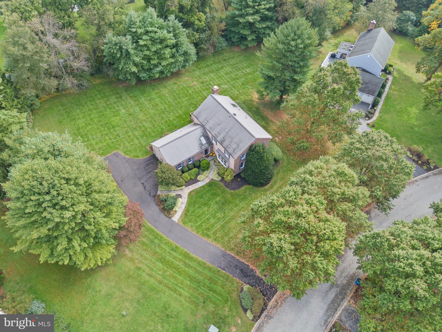 117 Cloverly Ln Property Photo 2