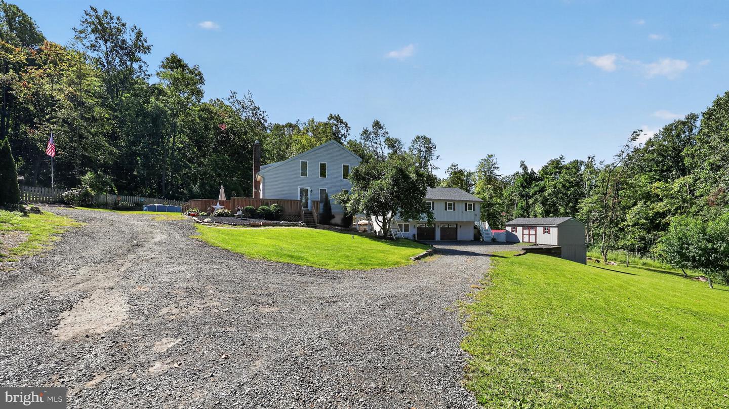 112 Norton Dr Property Photo 4