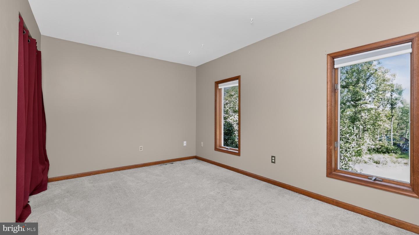 112 Norton Dr Property Photo 38