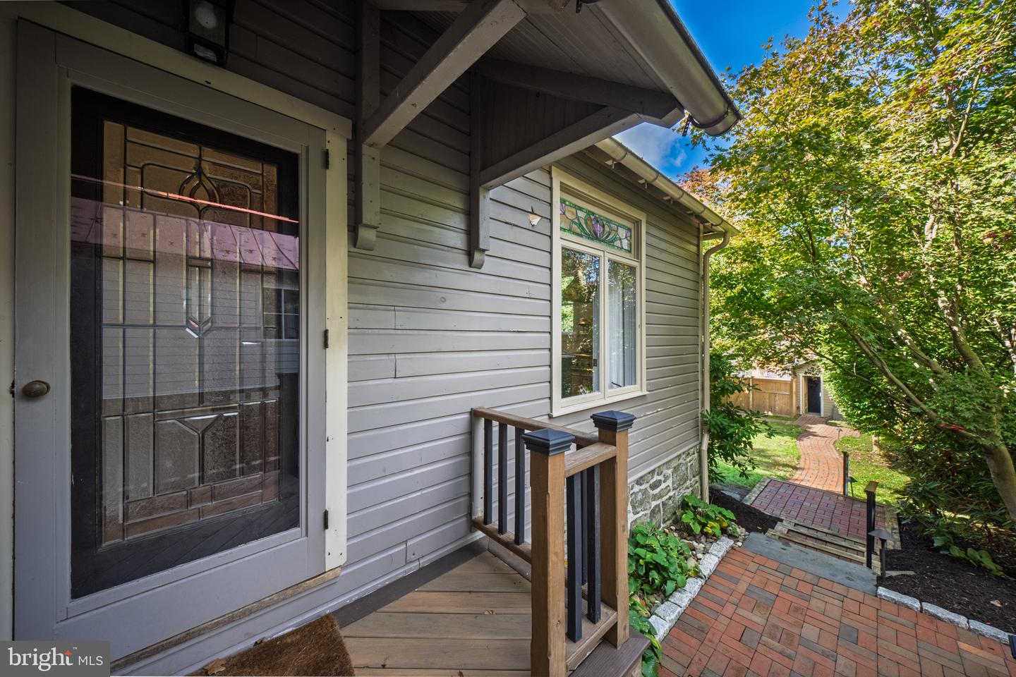 141 E Marshall St Property Photo 35