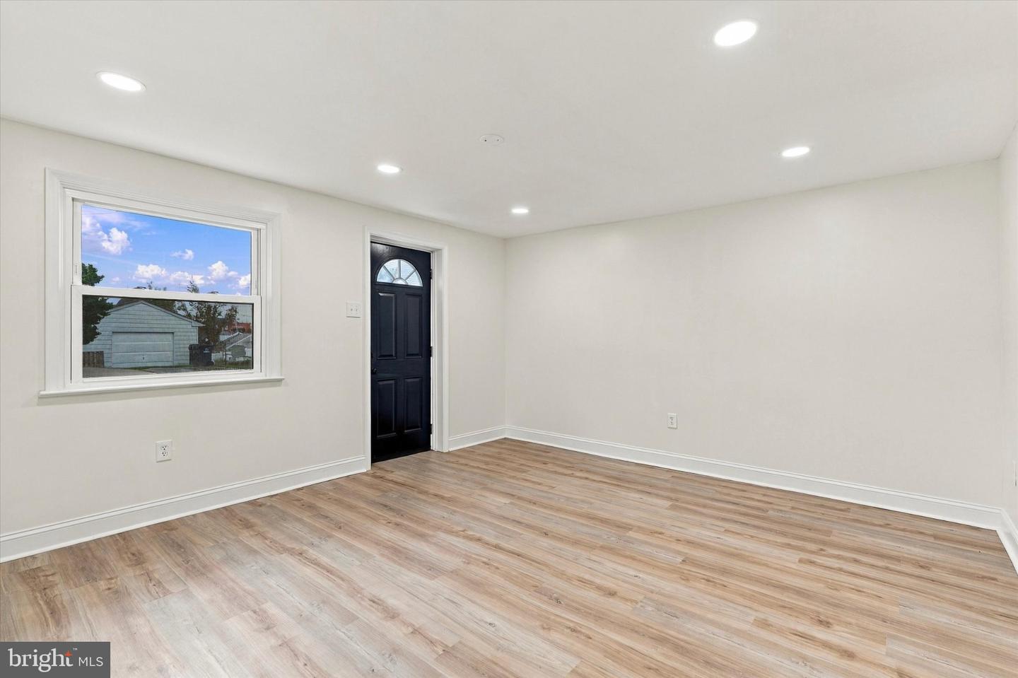 21 Grant St Property Photo 4