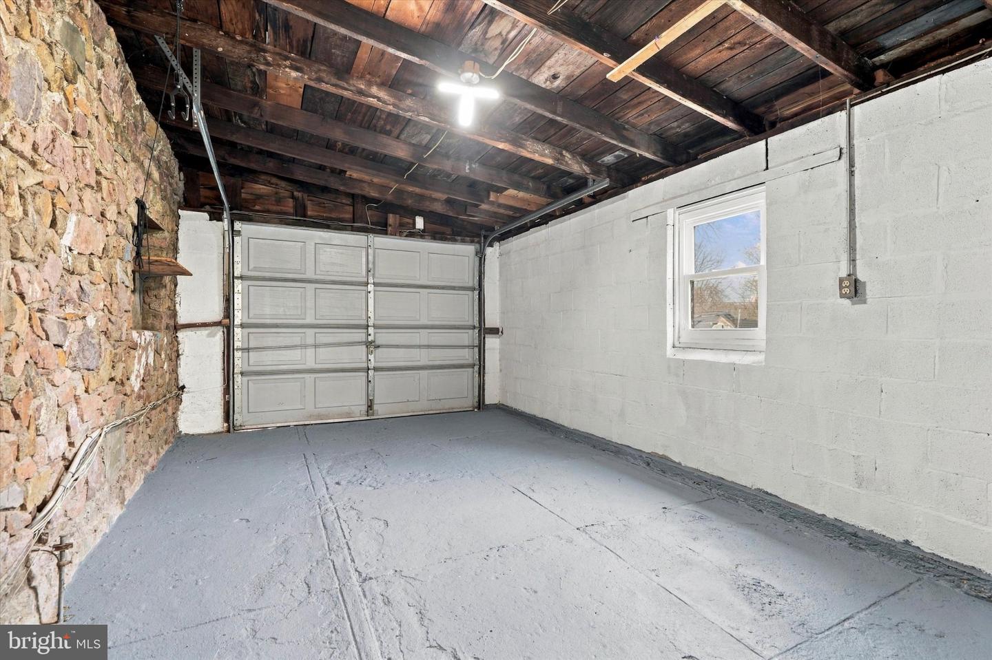 21 Grant St Property Photo 35