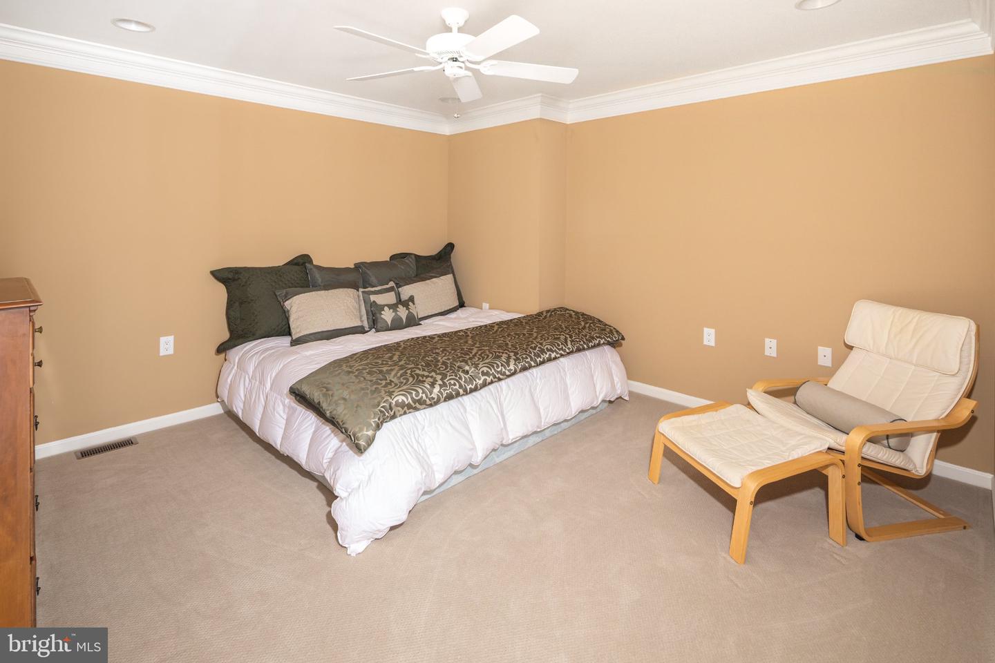 1666 Yardley Dr Property Photo 30
