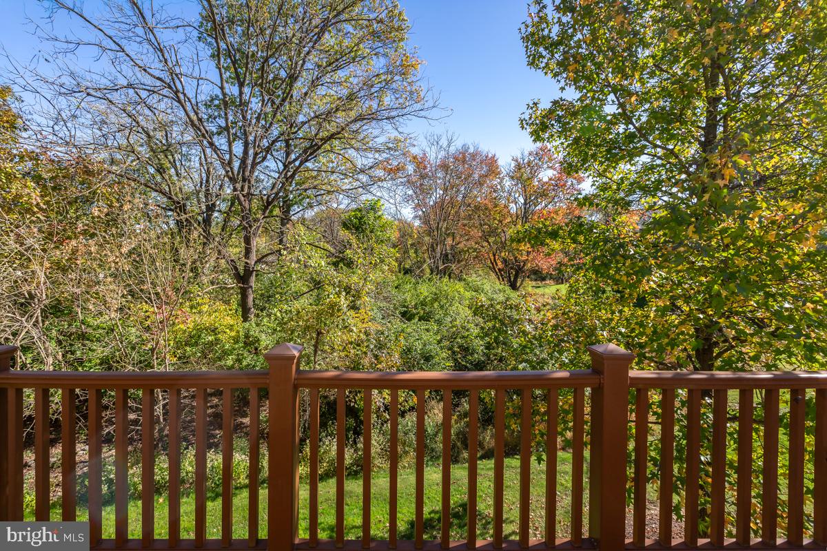 1666 Yardley Dr Property Photo 32