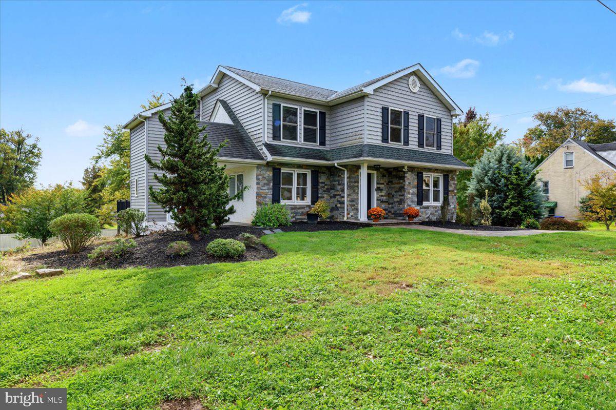 1216 Township Rd Property Photo 3