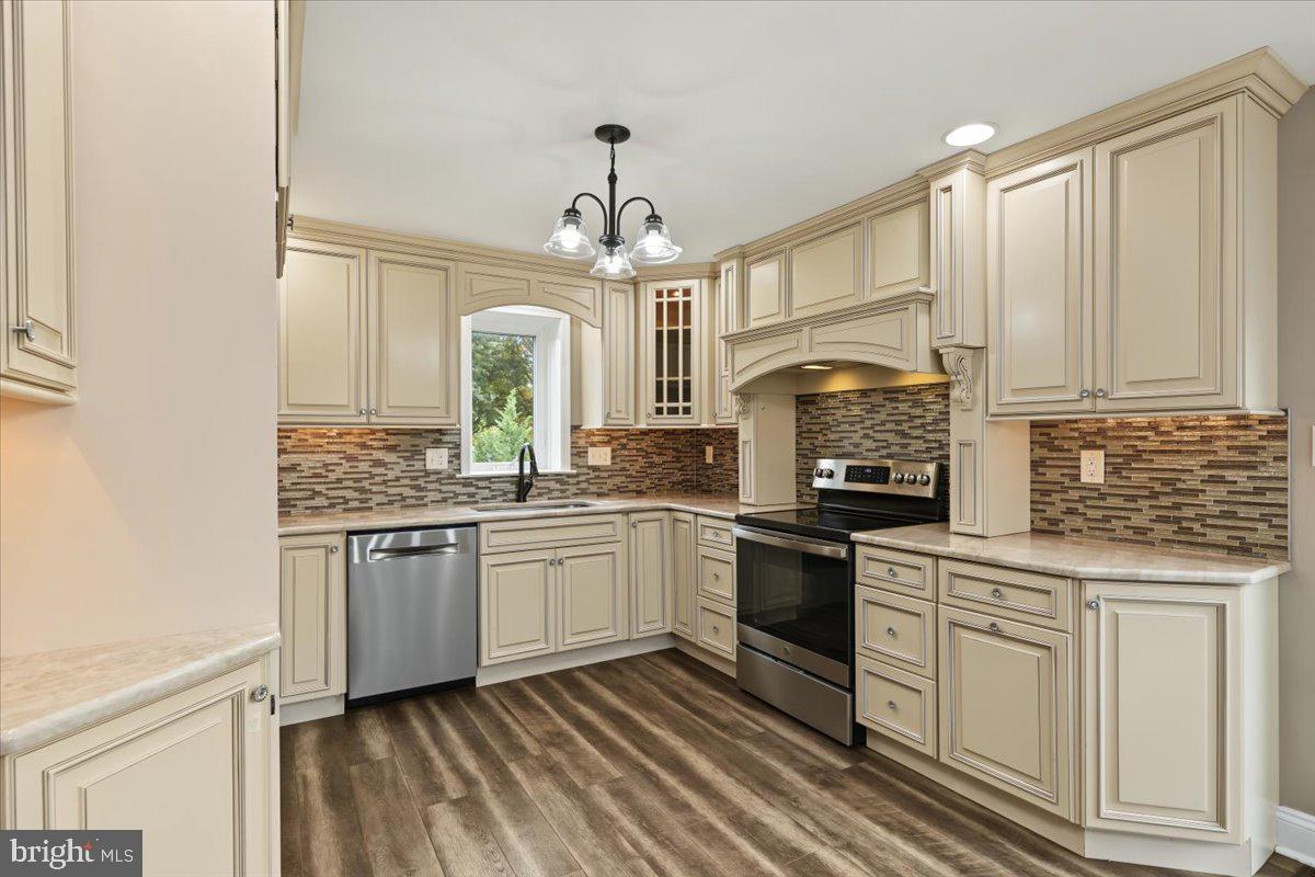 1216 Township Rd Property Photo 8