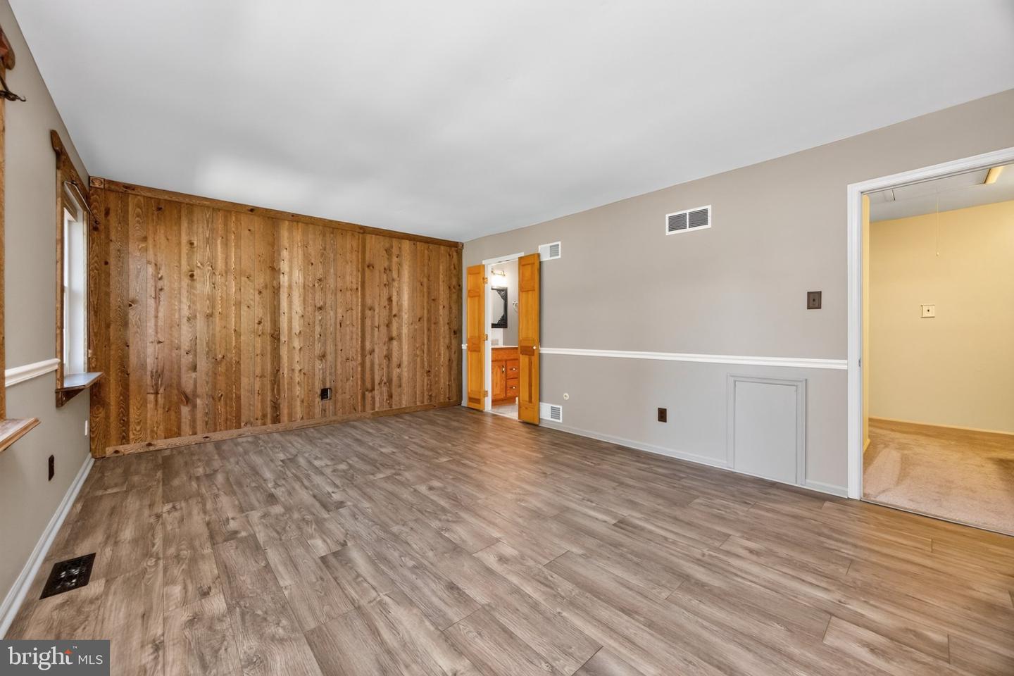 135 Lampeter Ct Property Photo 17