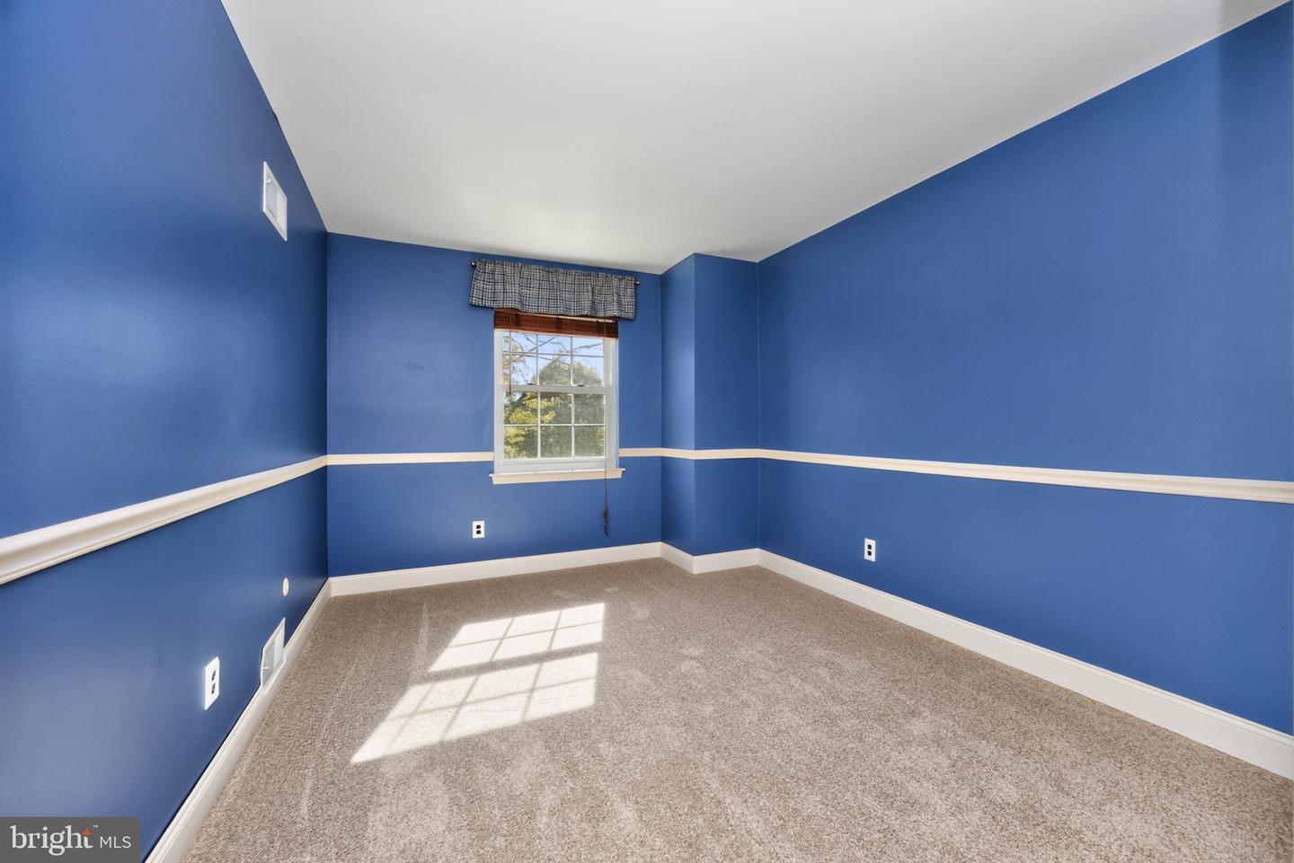 135 Lampeter Ct Property Photo 23