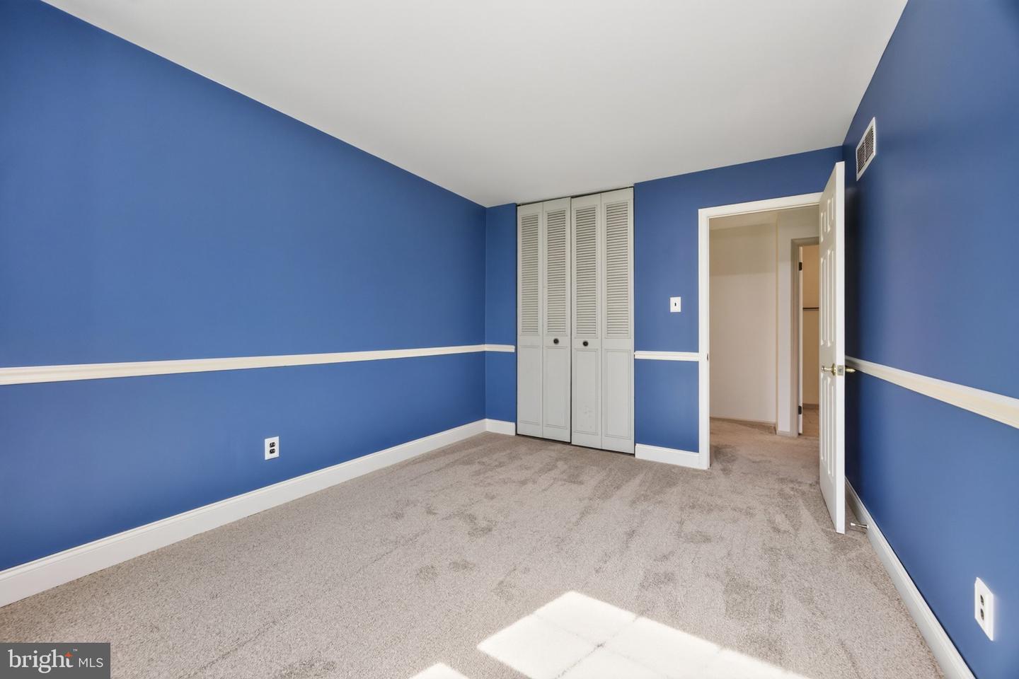 135 Lampeter Ct Property Photo 24