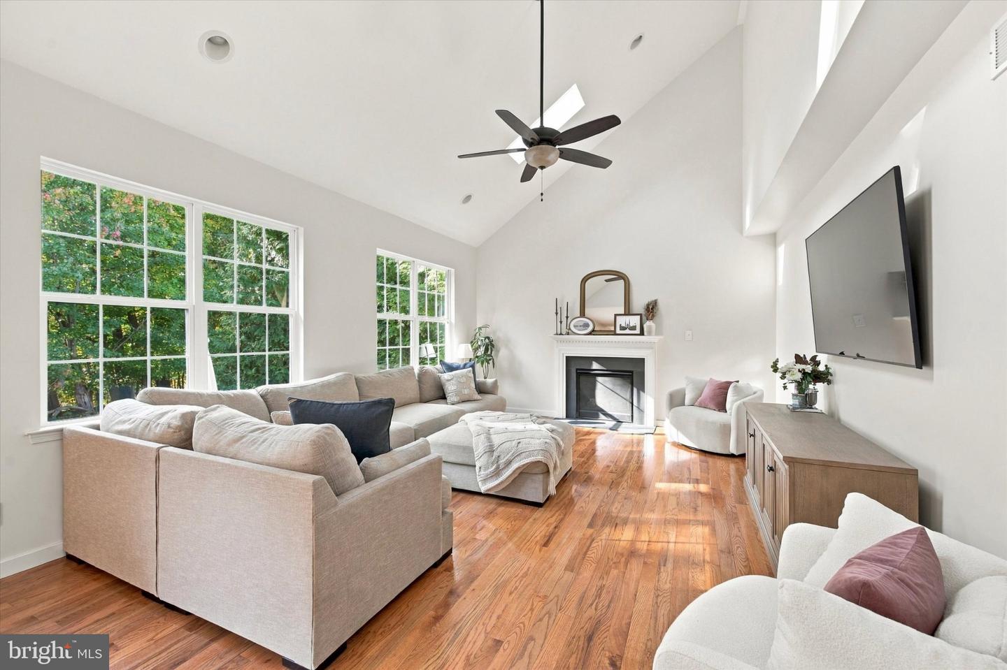 3228 Silbury Hl Property Photo 7