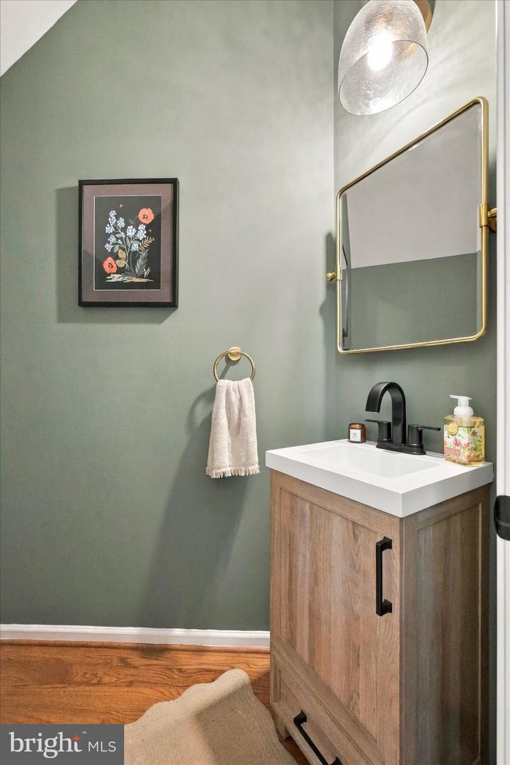 3228 Silbury Hl Property Photo 15