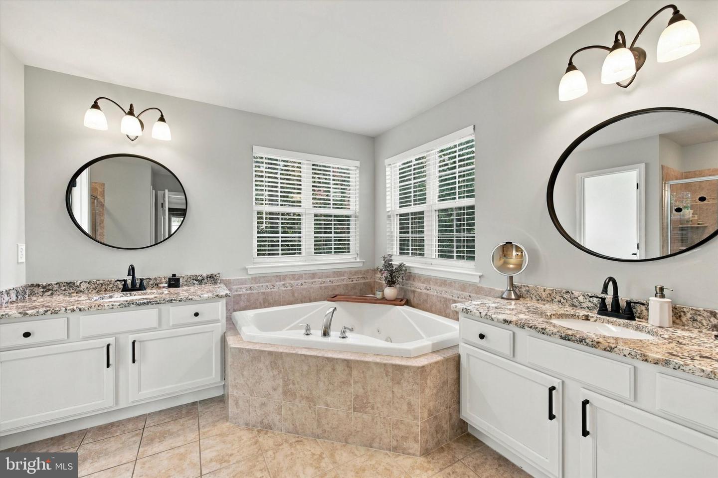 3228 Silbury Hl Property Photo 20
