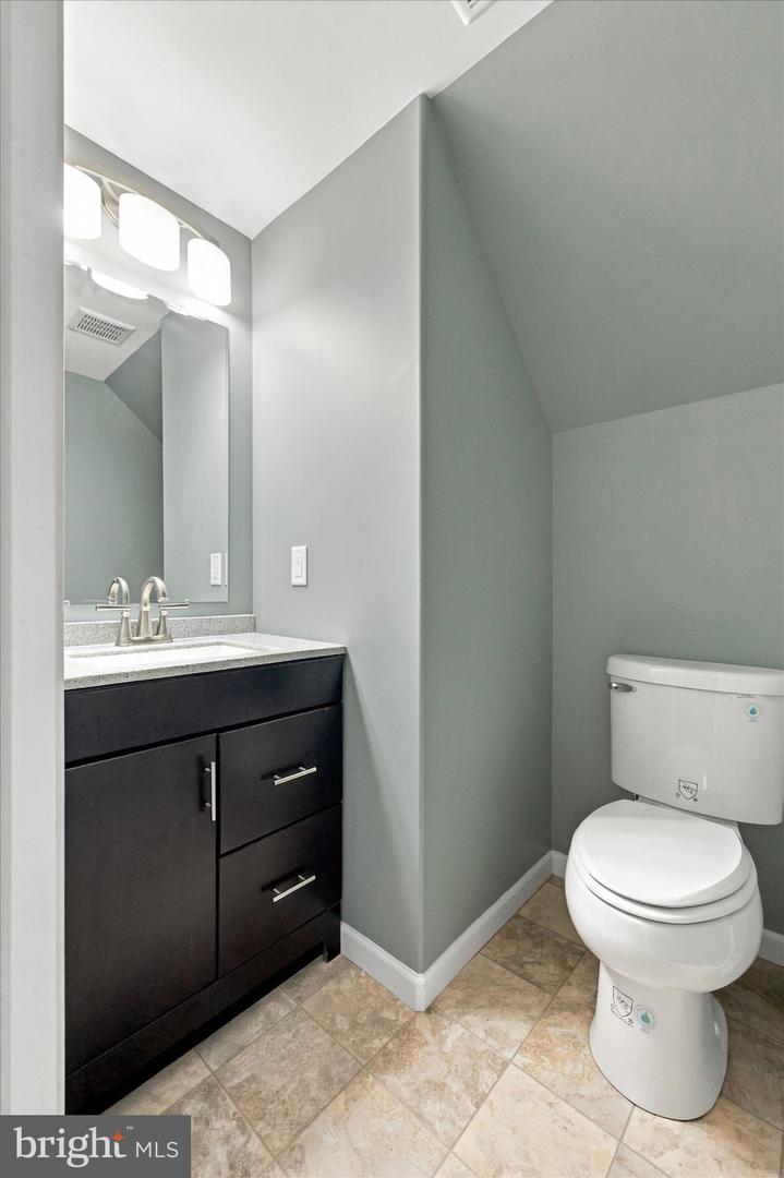 3228 Silbury Hl Property Photo 30