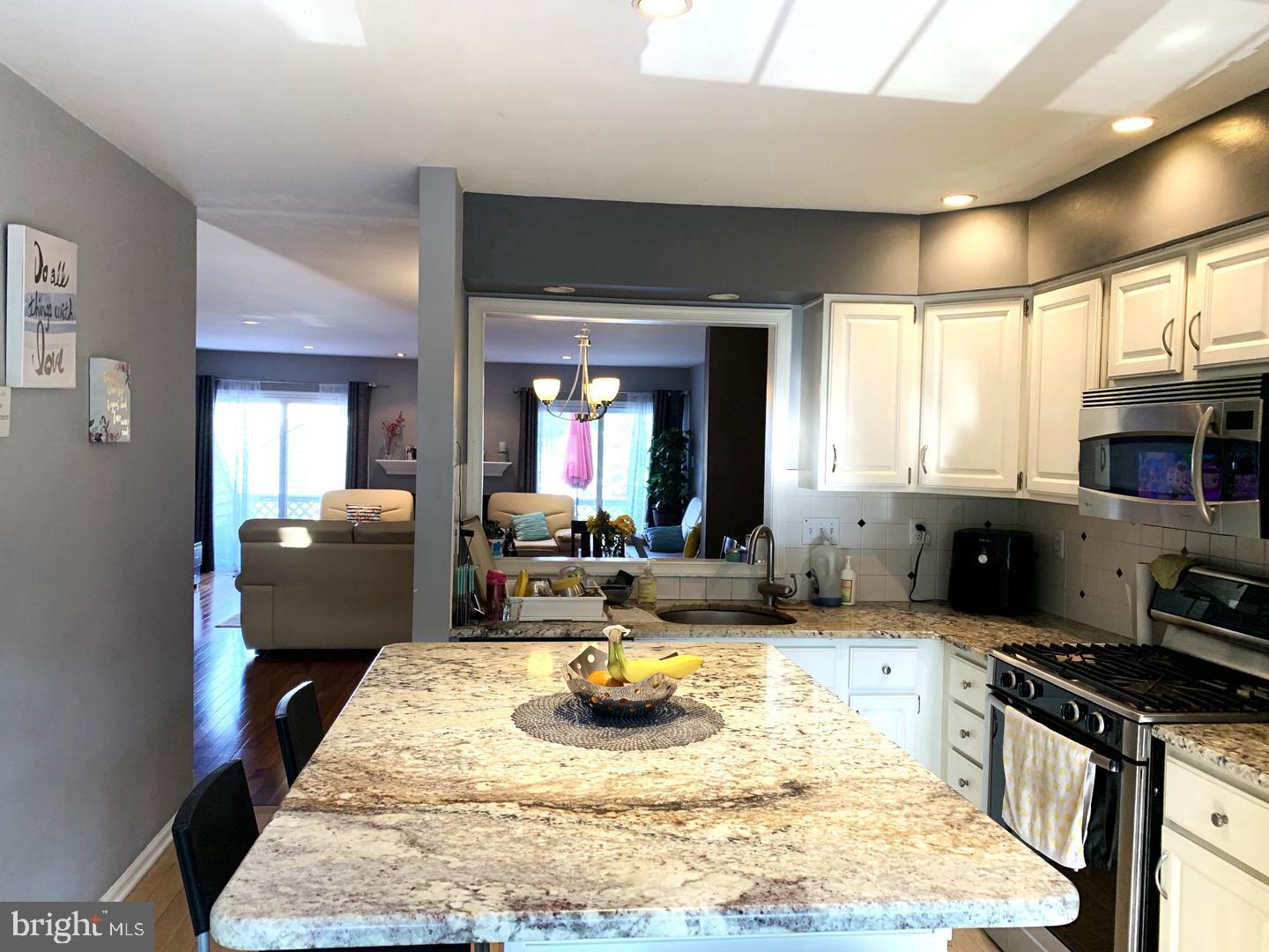 11 Cabot Dr Property Photo 14