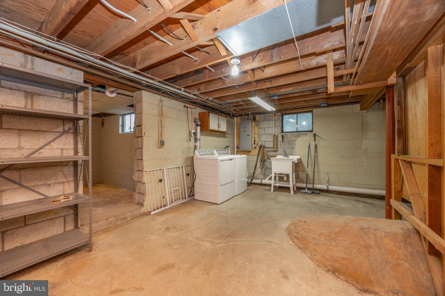 725 Susan Dr Property Photo 30