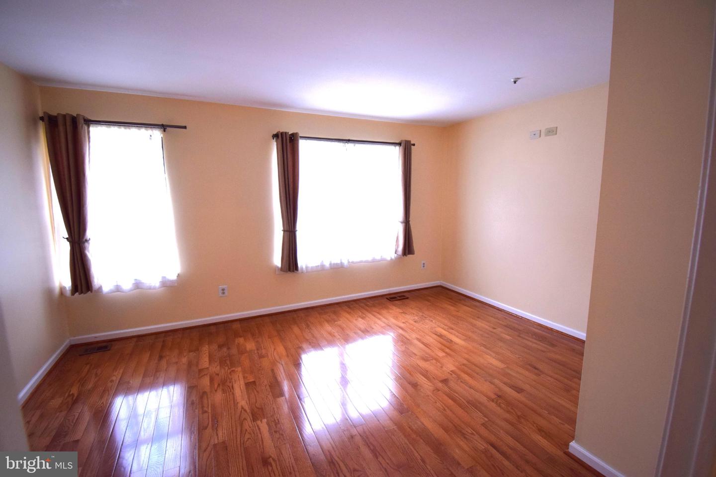 1490 Conifer Dr Property Photo 10