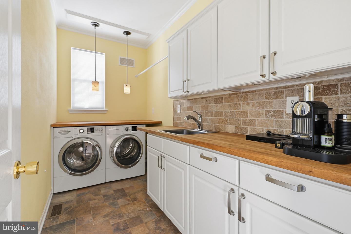 809 Hammersmith Ct Property Photo 14