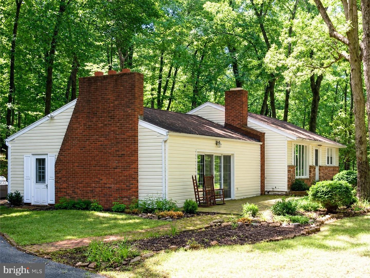 1430 S Beaver Hill Rd Property Photo 1