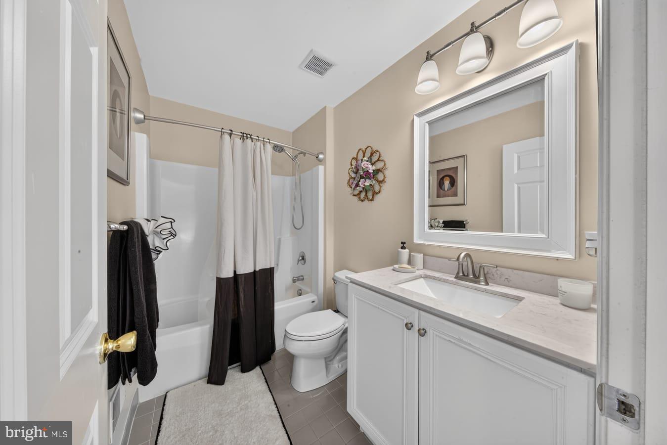 15 Windsor Ct Property Photo 67