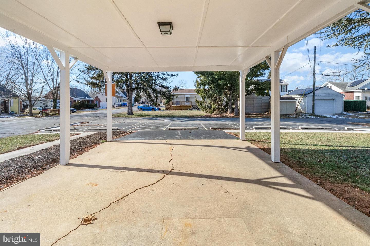 100 S Houcks Rd Property Photo 24