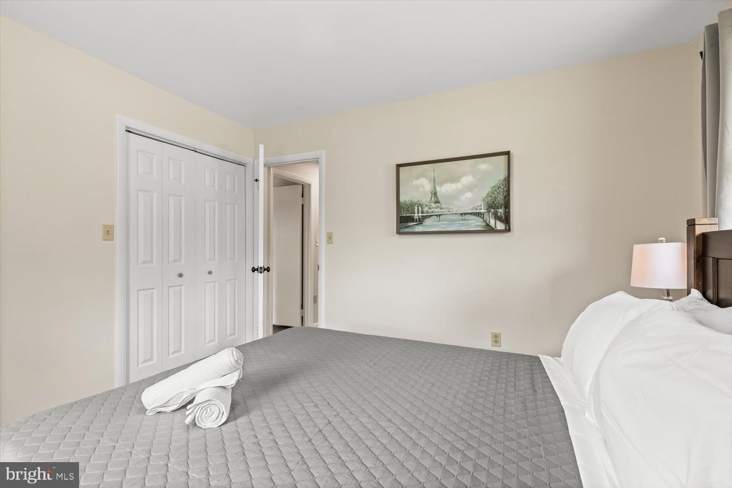69 Delmont Ave Property Photo 10