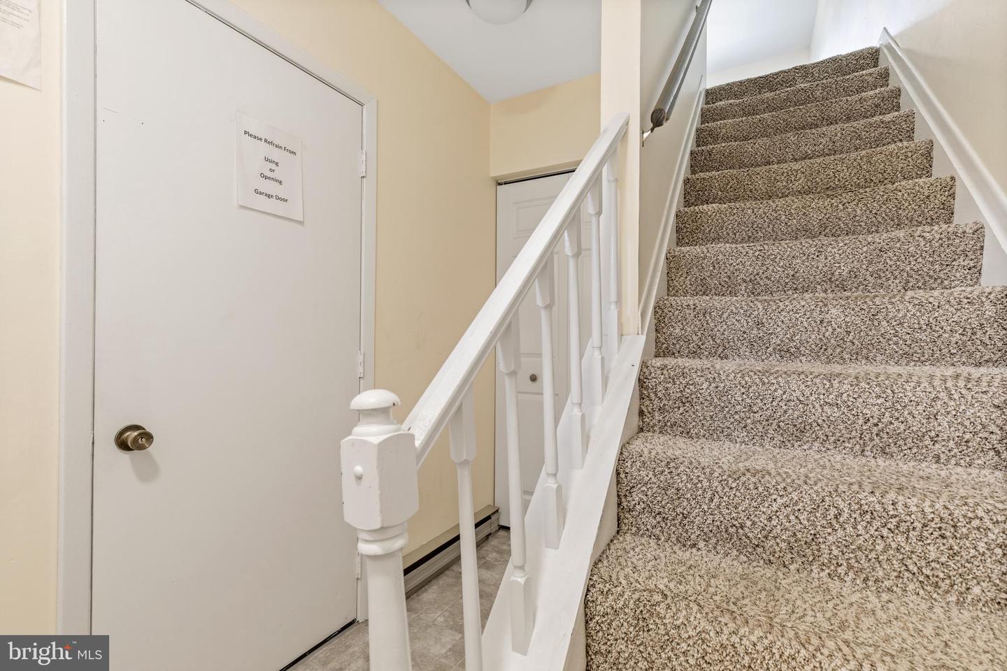 276 Broad St Property Photo 3