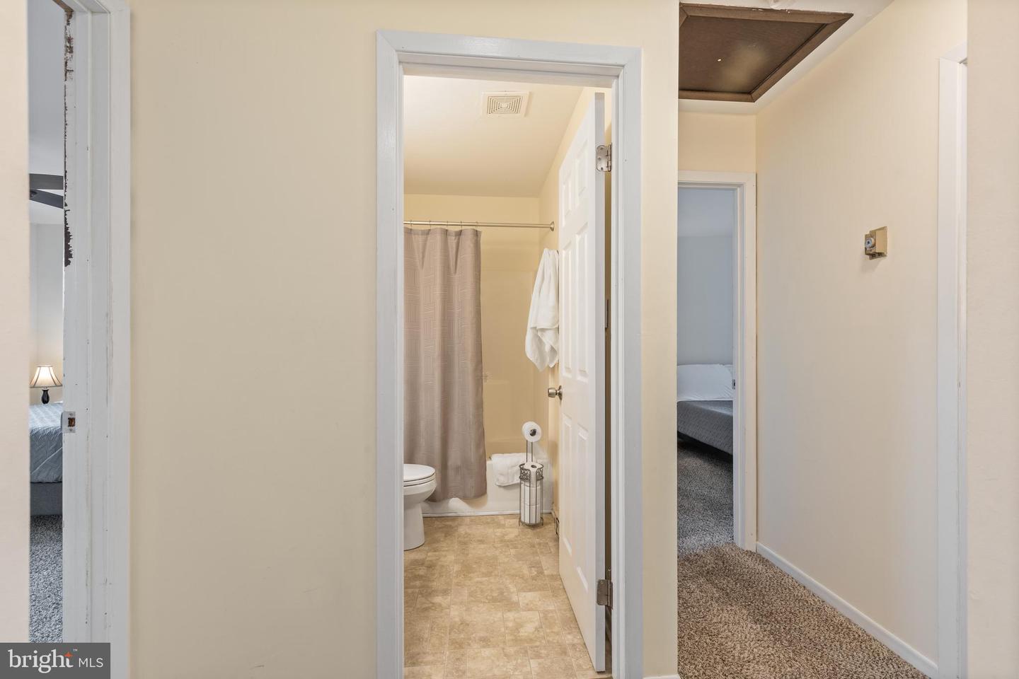 276 Broad St Property Photo 14