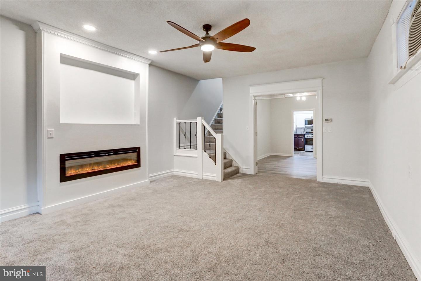 1723 State St Property Photo 4