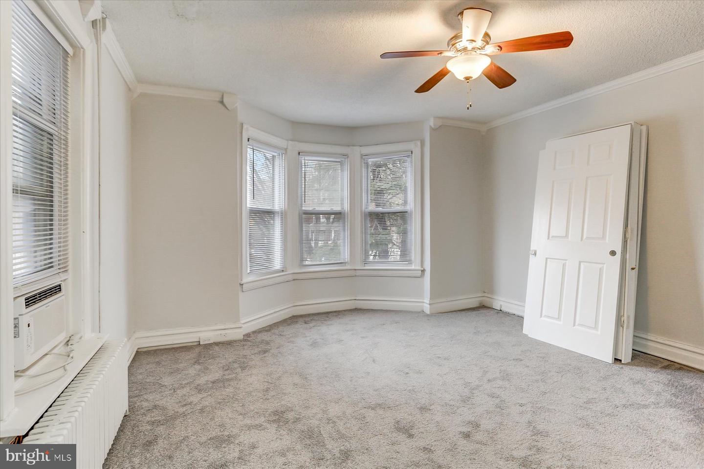 1723 State St Property Photo 13