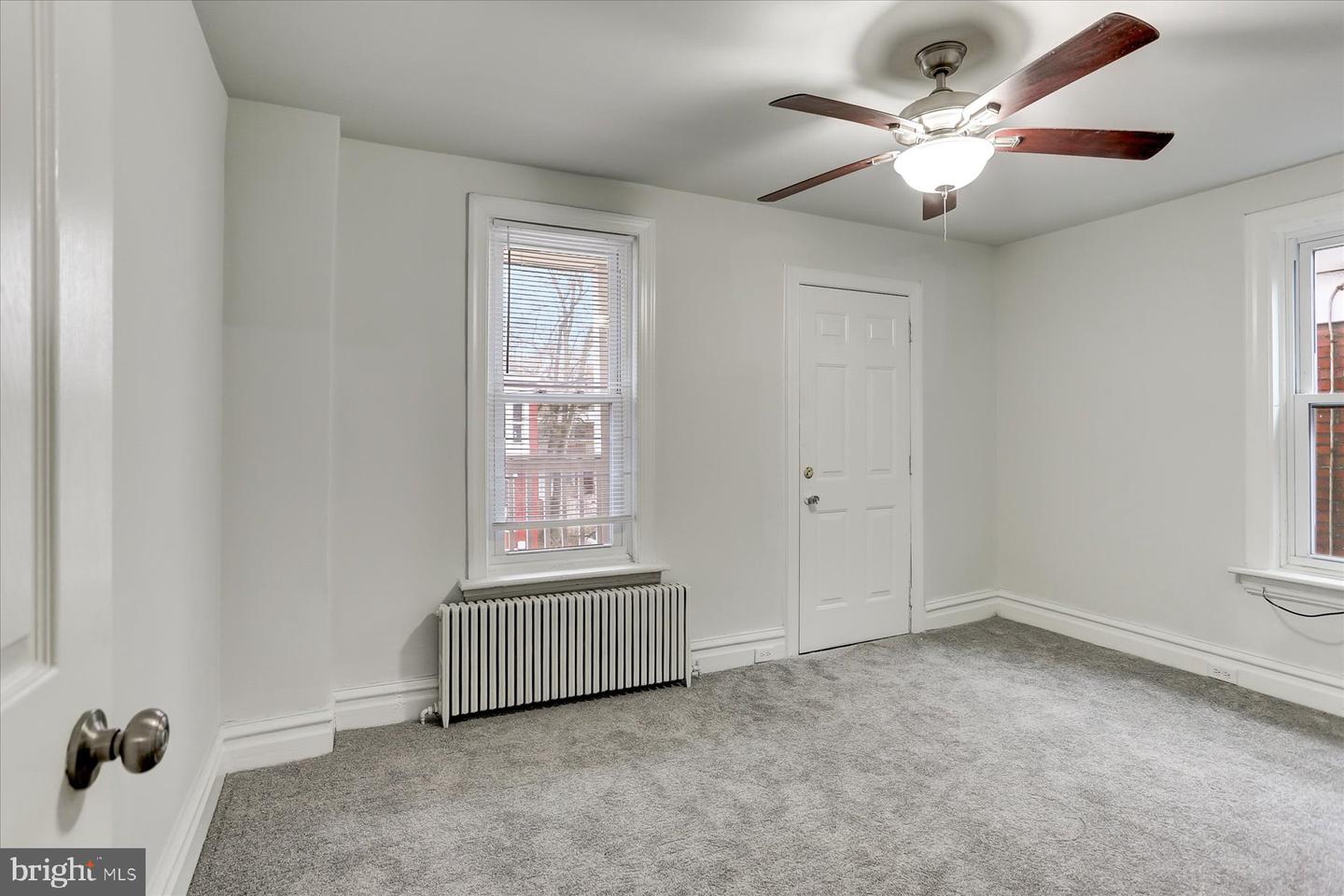 1723 State St Property Photo 21