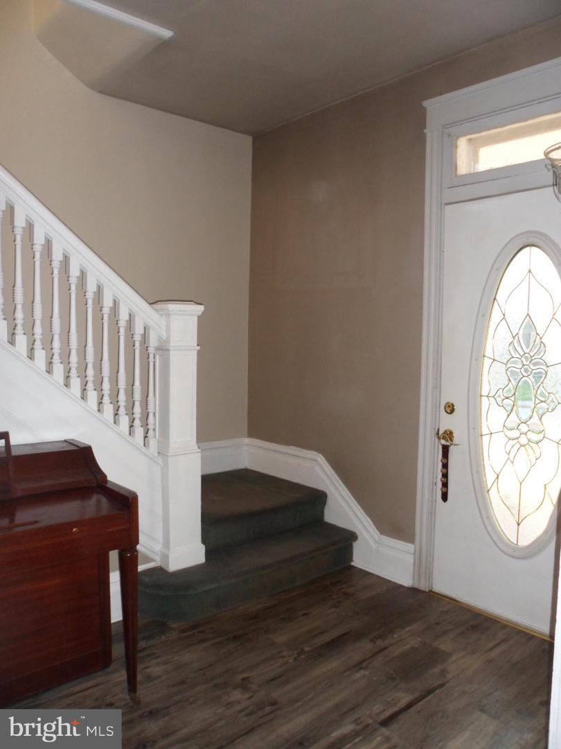 444 2nd St Property Photo