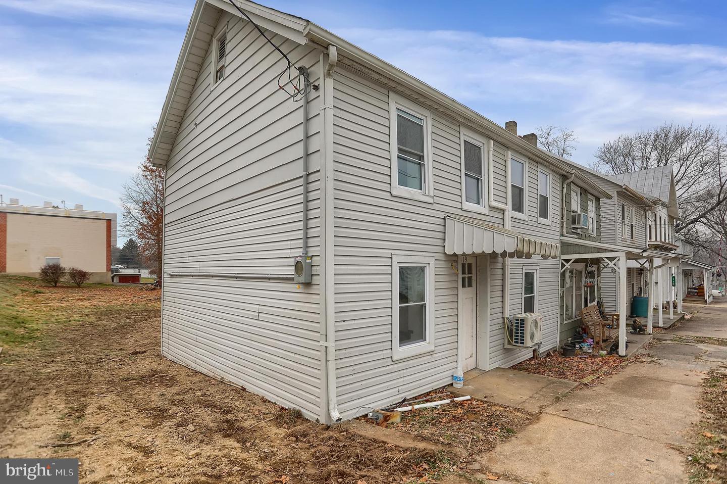 119 Market St Property Photo