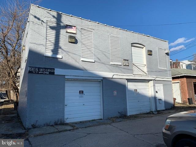 1926 Central St Property Photo 5