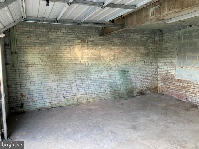 1926 Central St Property Photo 8