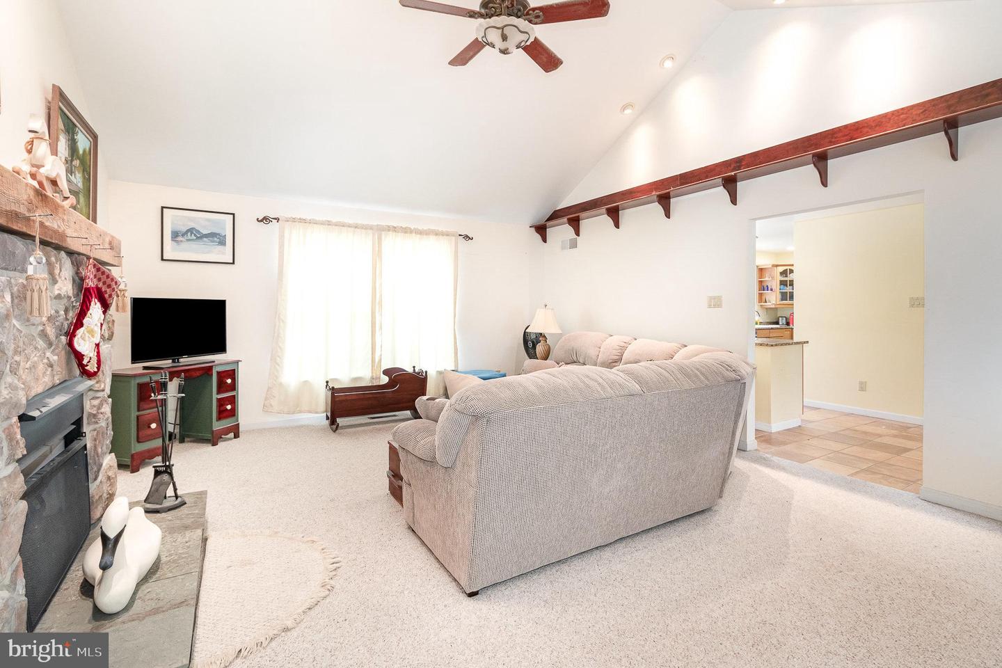 4229 Roundtop Rd Property Photo 6