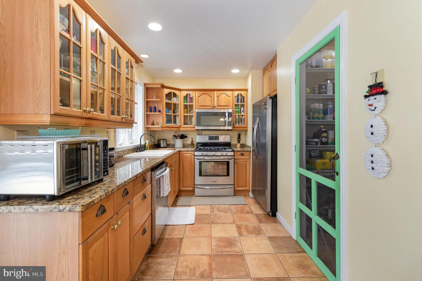 4229 Roundtop Rd Property Photo 10