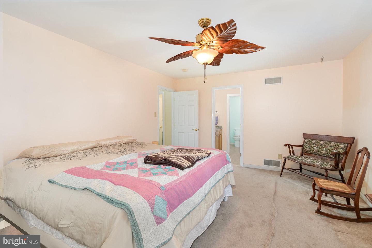4229 Roundtop Rd Property Photo 13