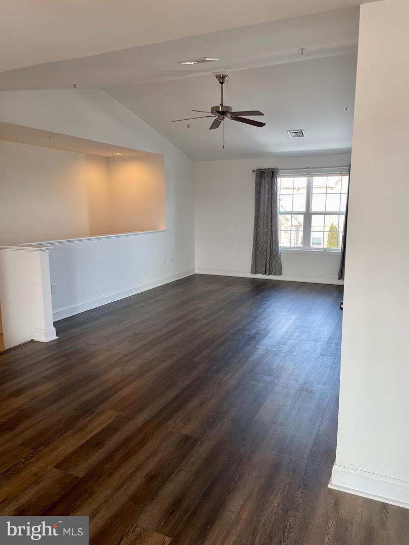 8431 Hilton St Property Photo 3