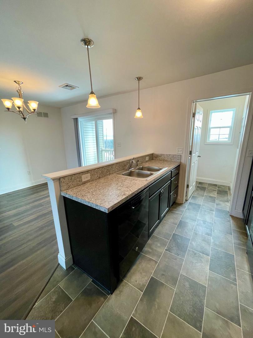 8431 Hilton St Property Photo 6