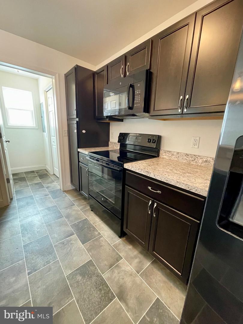 8431 Hilton St Property Photo 7