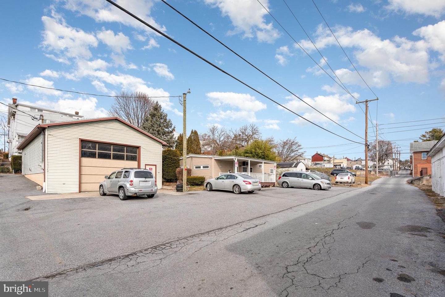 2617-2629 Herr St Property Photo 20