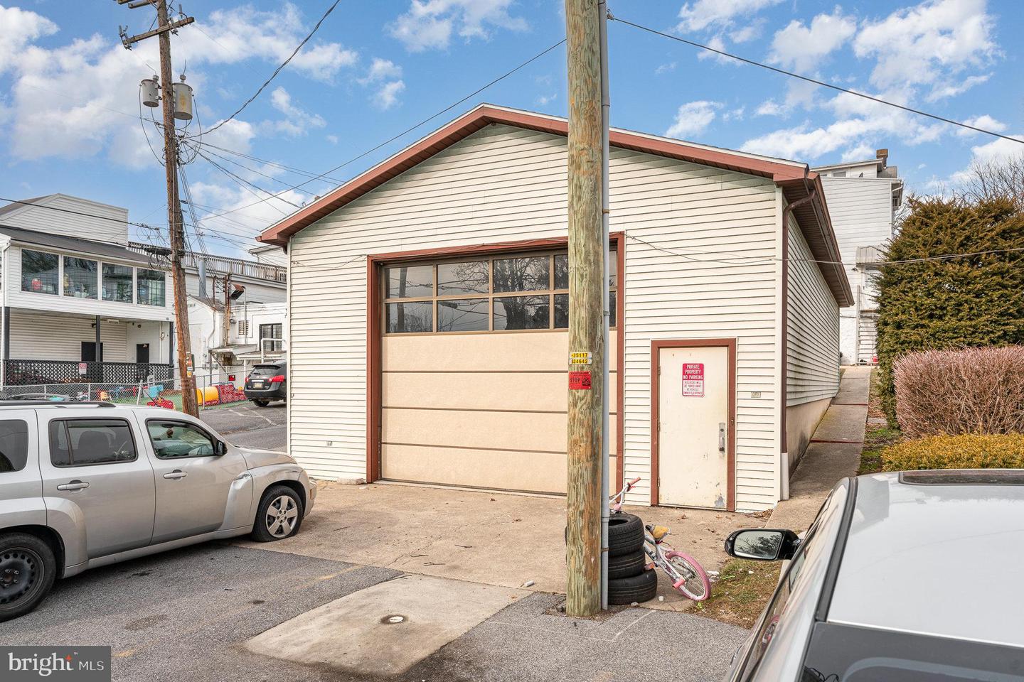 2617-2629 Herr St Property Photo 23