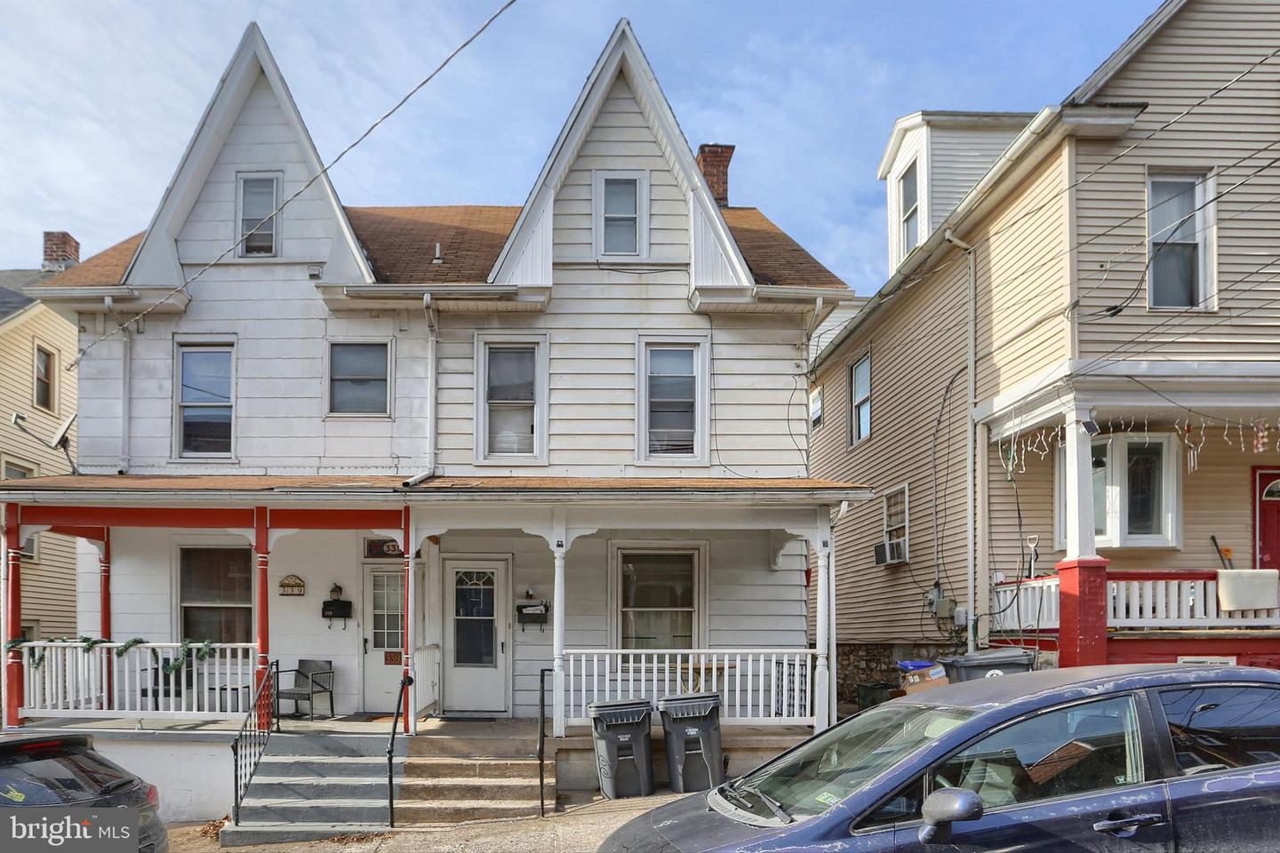 341 Locust St Property Photo