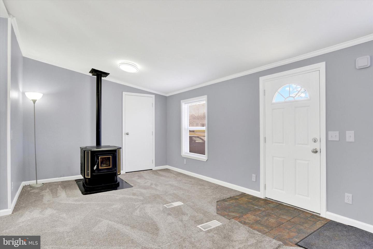10 Vagabond Rd Property Photo