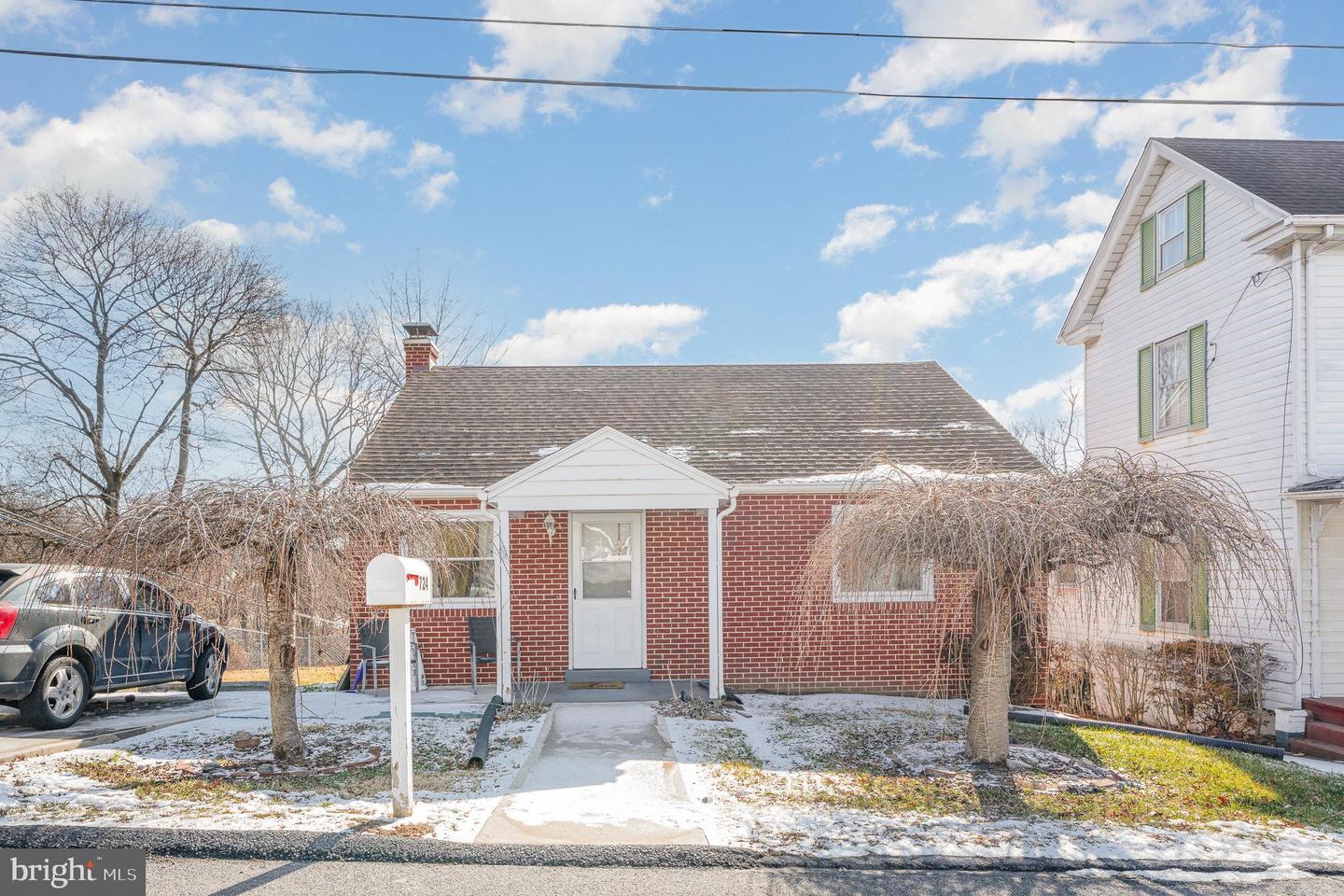 724 Dunkle Property Photo
