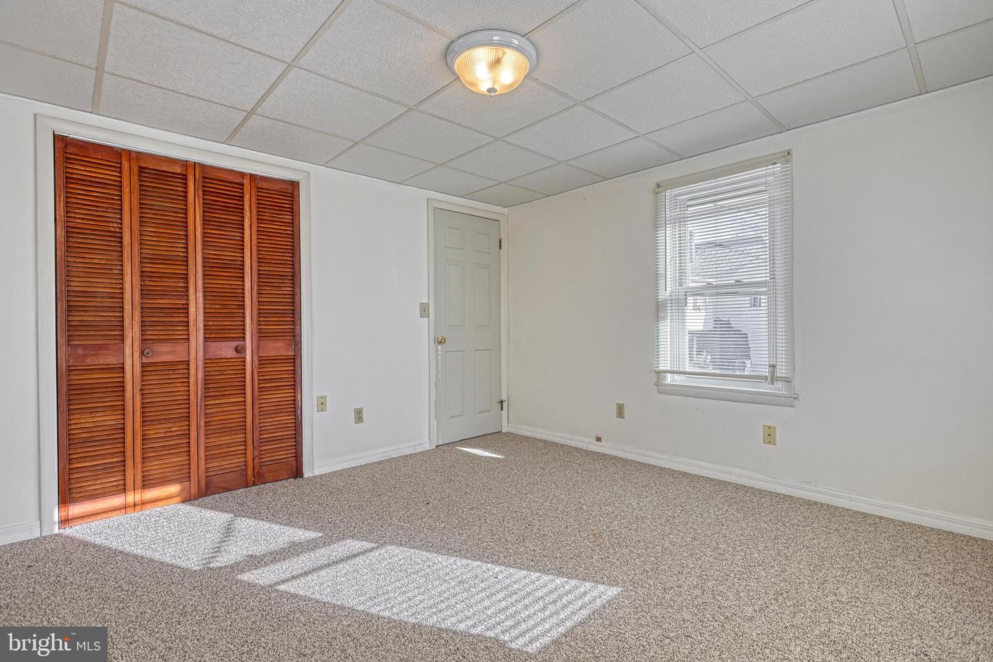 562- 564 Race St Property Photo 46