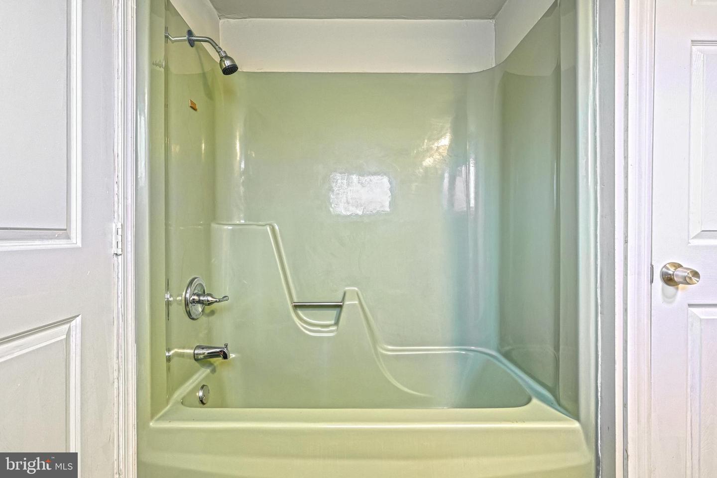 562- 564 Race St Property Photo 49