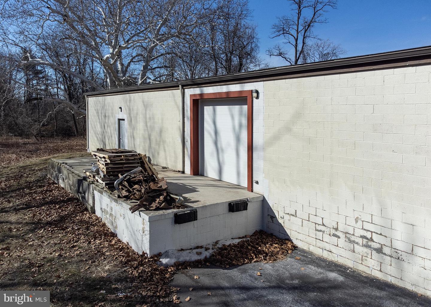 2200 Woodview Dr #unit B Property Photo 7