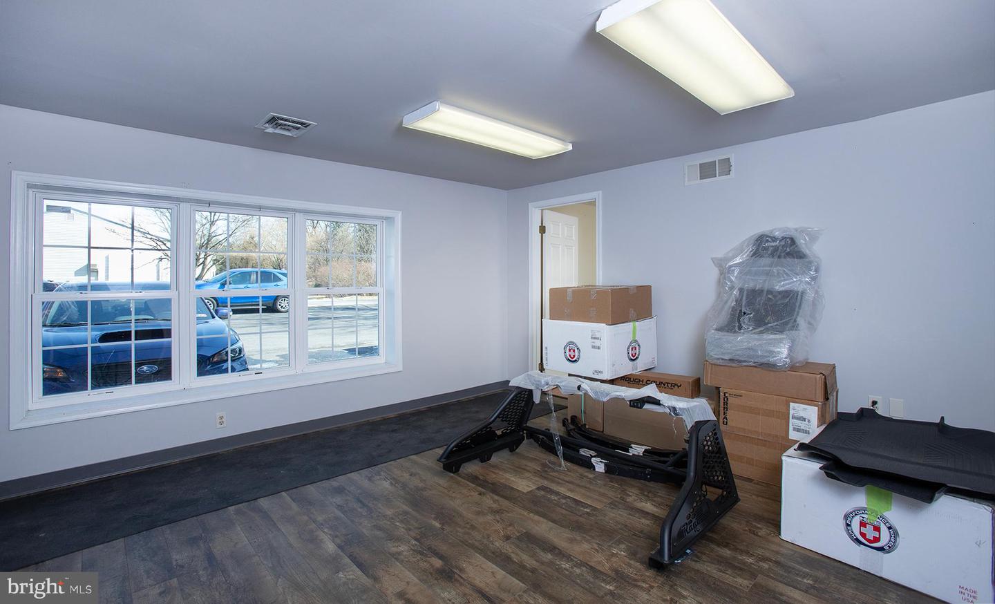 2200 Woodview Dr #unit B Property Photo 11