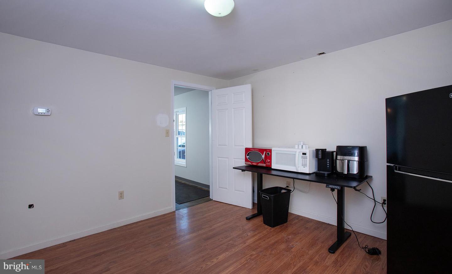 2200 Woodview Dr #unit B Property Photo 13